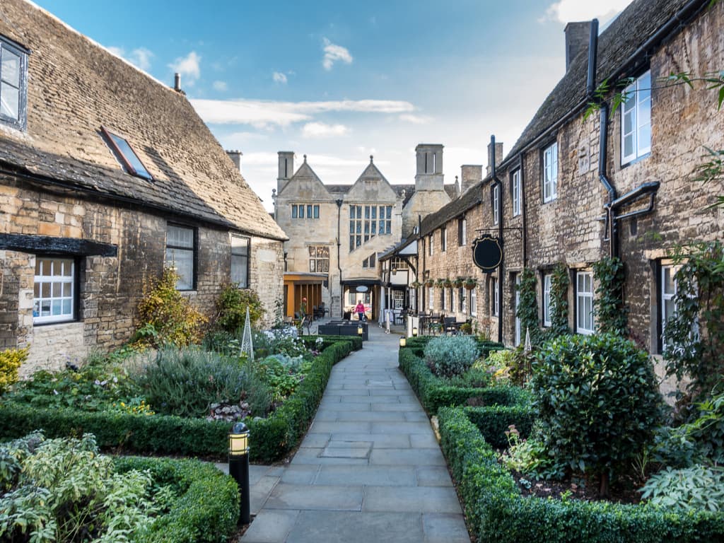 A Perfect Day Exploring Oundle, England